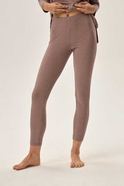 KOMPLET HOMEWEAR DAMSKI FRAU 42706 AW24 - RÓŻOWY, S, 39X HENDERSON LADIES KOMPLET HOMEWEAR DAMSKI FRAU 42706 AW24 - RÓŻOWY, S, 39X HENDERSON LADIES