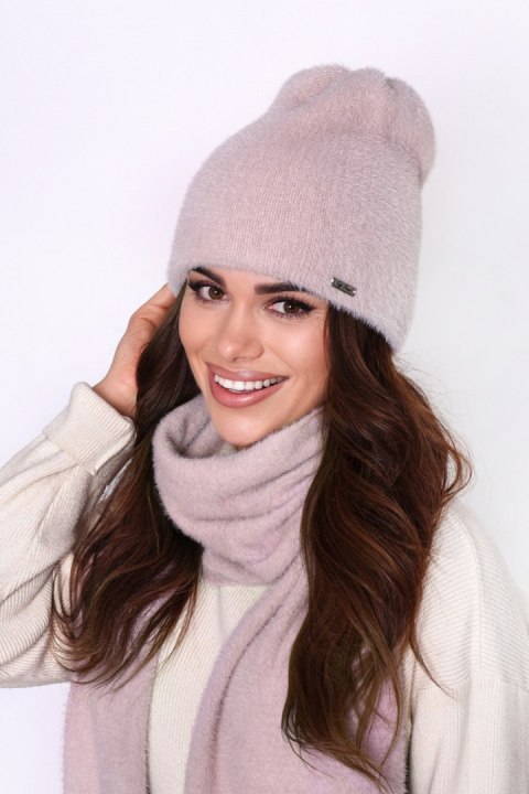 CZAPKA DAMSKA P-022 - MIX, UNIWERSALNY OFF PINK CZAPKA DAMSKA P-022 - MIX, UNIWERSALNY OFF PINK