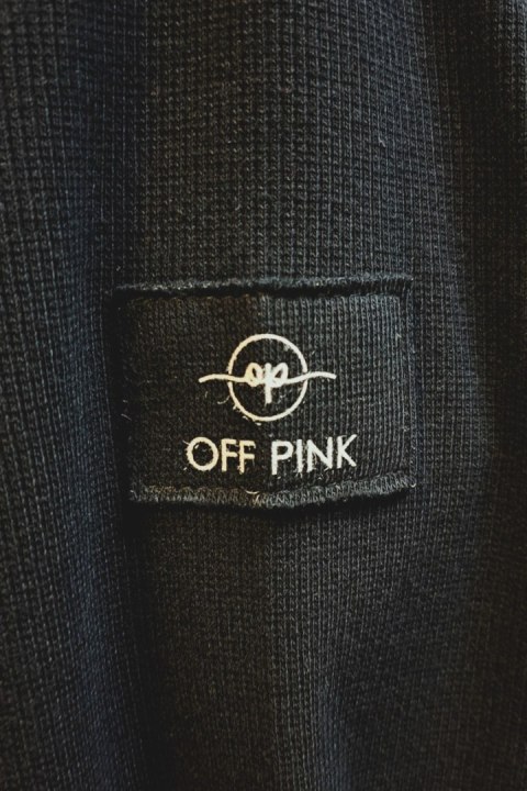 BLUZKA DEBORA - CZARNY, M OFF PINK BLUZKA DEBORA - CZARNY, M OFF PINK