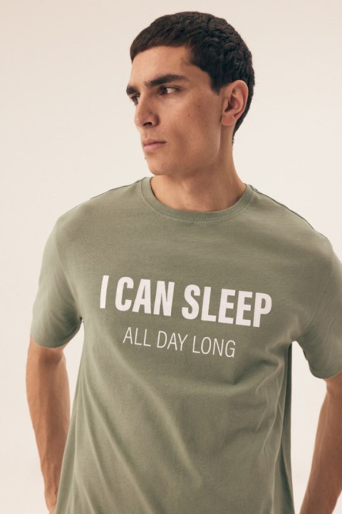 PIŻAMA MĘSKA SLEEPER 42614 SS25 - CZERWONY-DENIM, L, 33X HENDERSON PIŻAMA MĘSKA SLEEPER 42614 SS25 - CZERWONY-DENIM, L, 33X HENDERSON